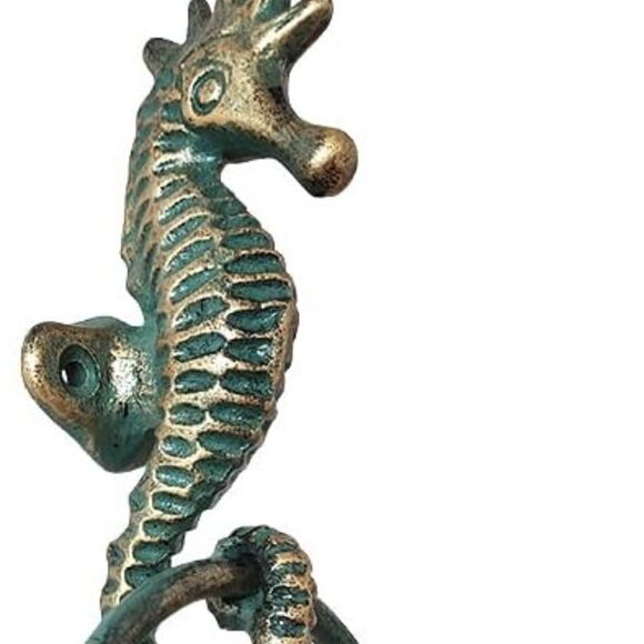 NIB. Seahorse Cast Iron Hand Towel Ring. - Picture 4 of 4